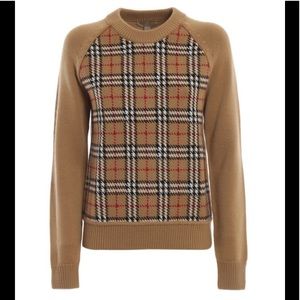 New NwT Burberry vintage check sweater top